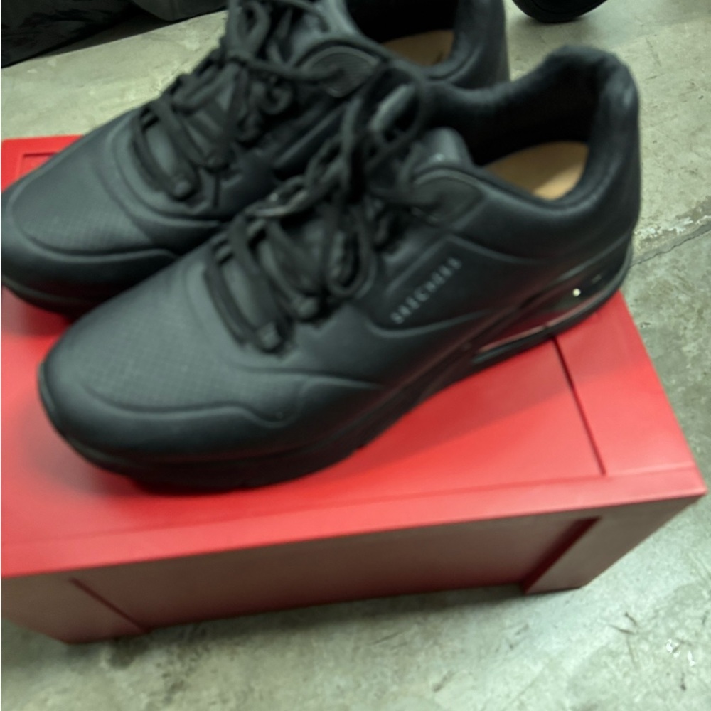 Black Men's Sneakers